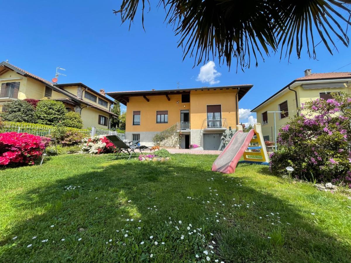 Grandma's garden house Villa Angera Exteriör bild